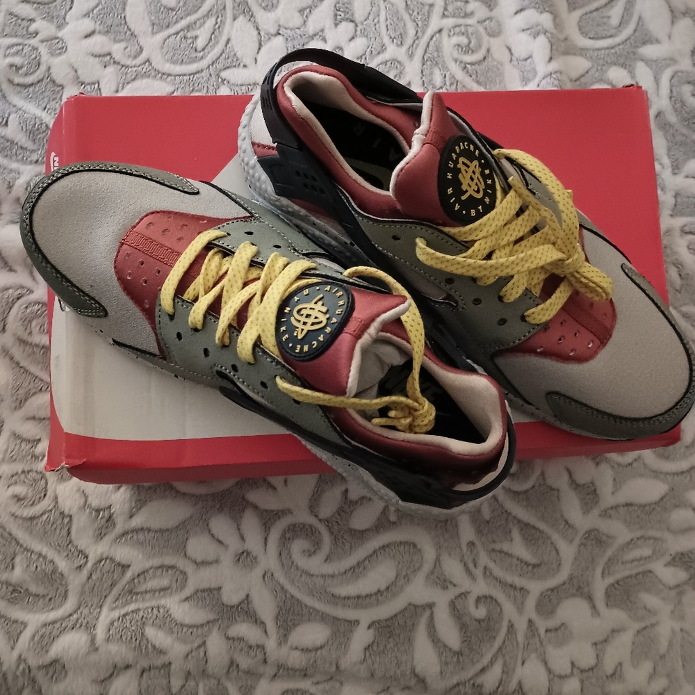 Nike Air Hurache Run PRM